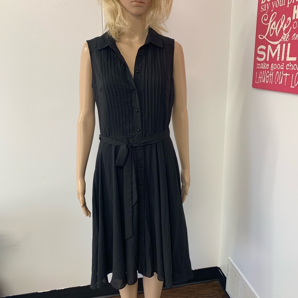 Dress - Picture 2 of 10